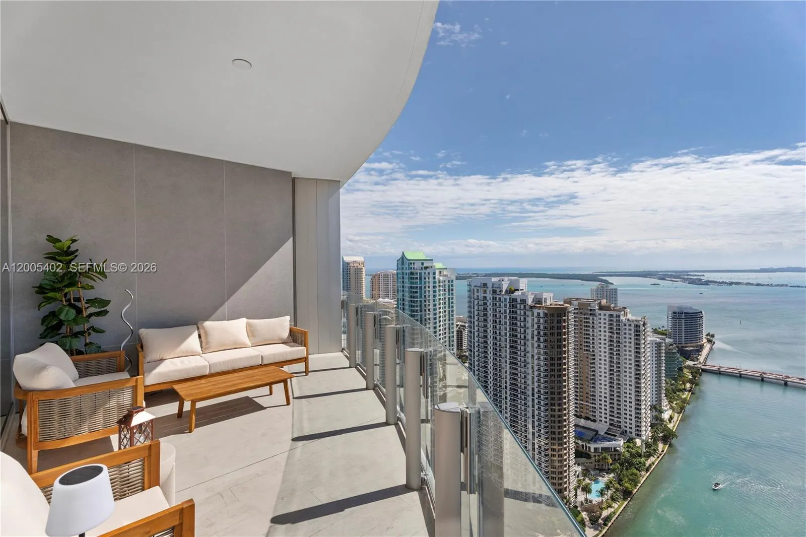300 Biscayne Boulevard Way 4007w, Miami, Florida 3, Miami, Florida 33131, 3 Bedrooms Bedrooms, ,2 BathroomsBathrooms,Residential Lease,For Rent,300 Biscayne Boulevard Way 4007w, Miami, Florida 3,A12005402