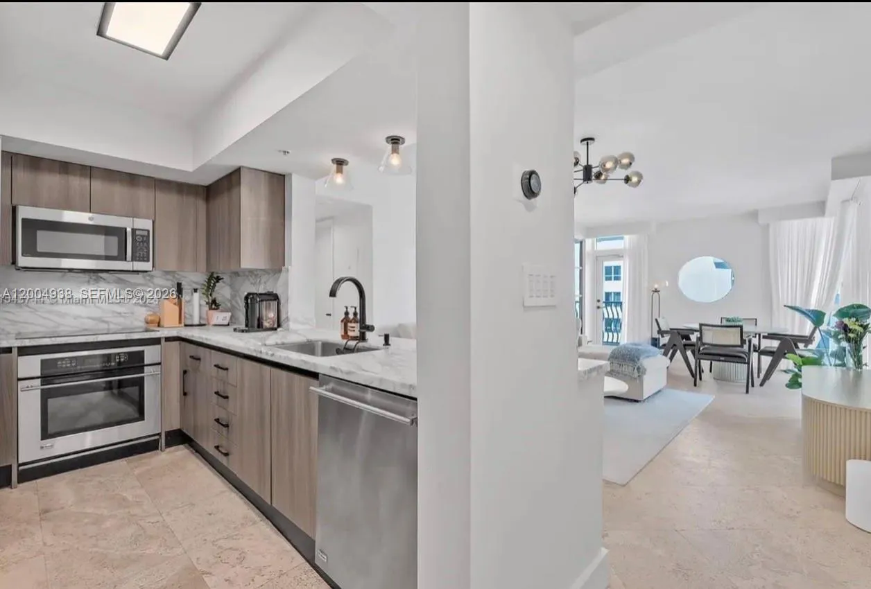 1500 Ocean Dr 607, Miami Beach, Florida 33139, Miami Beach, Florida 33139, 2 Bedrooms Bedrooms, ,2 BathroomsBathrooms,Residential,For Sale,1500 Ocean Dr 607, Miami Beach, Florida 33139,A12004938