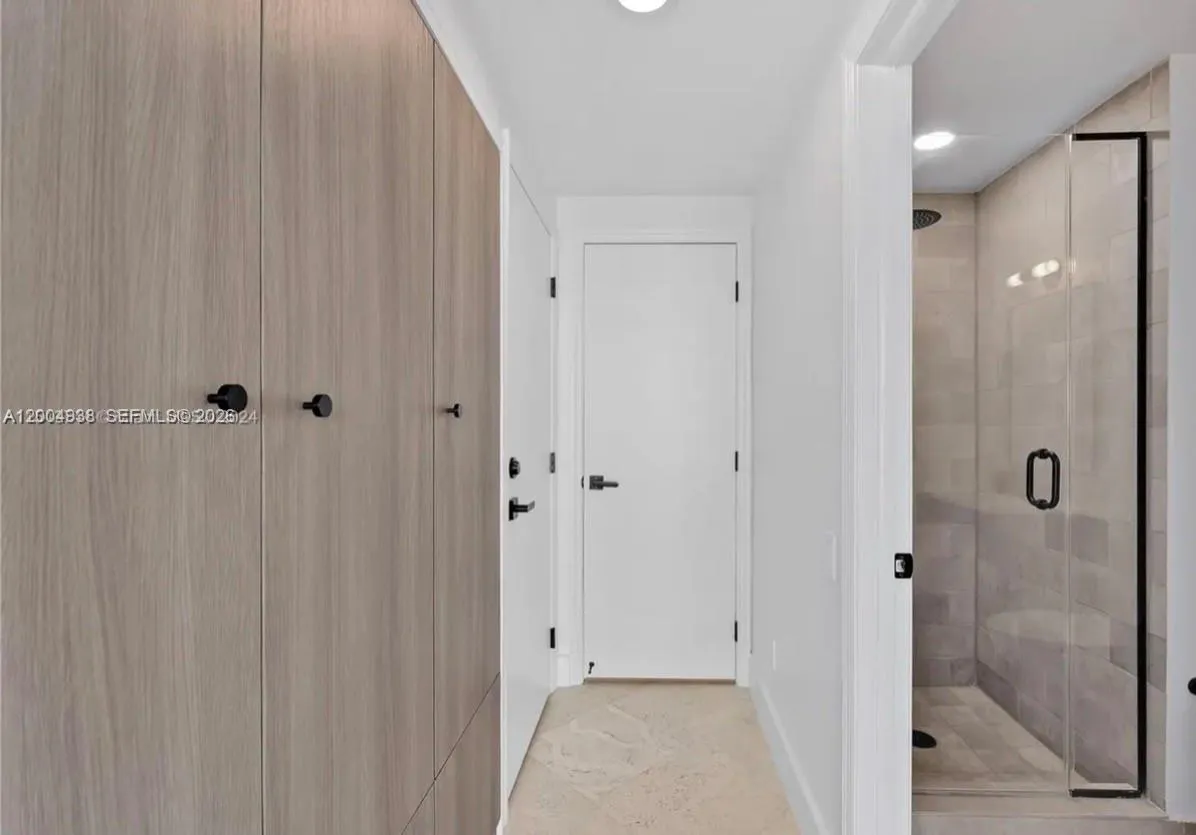 1500 Ocean Dr 607, Miami Beach, Florida 33139, Miami Beach, Florida 33139, 2 Bedrooms Bedrooms, ,2 BathroomsBathrooms,Residential,For Sale,1500 Ocean Dr 607, Miami Beach, Florida 33139,A12004938