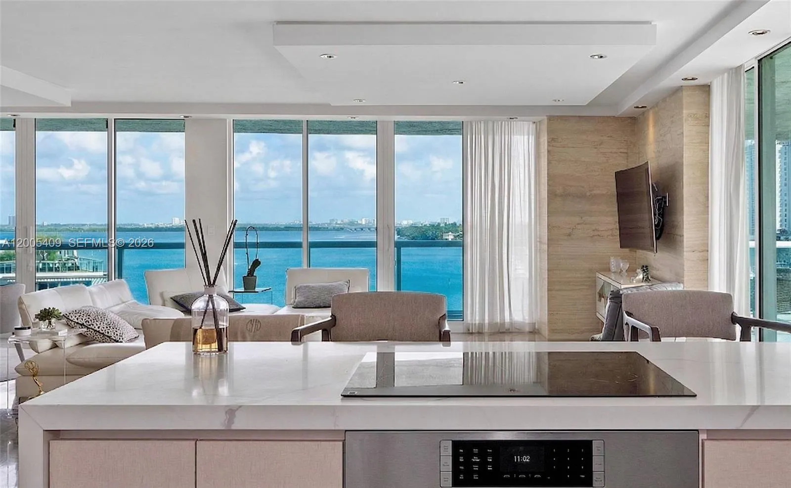 10 Venetian Way 804, Miami Beach, Florida 33139, Miami Beach, Florida 33139, 3 Bedrooms Bedrooms, ,3 BathroomsBathrooms,Residential,For Sale,10 Venetian Way 804, Miami Beach, Florida 33139,A12005409