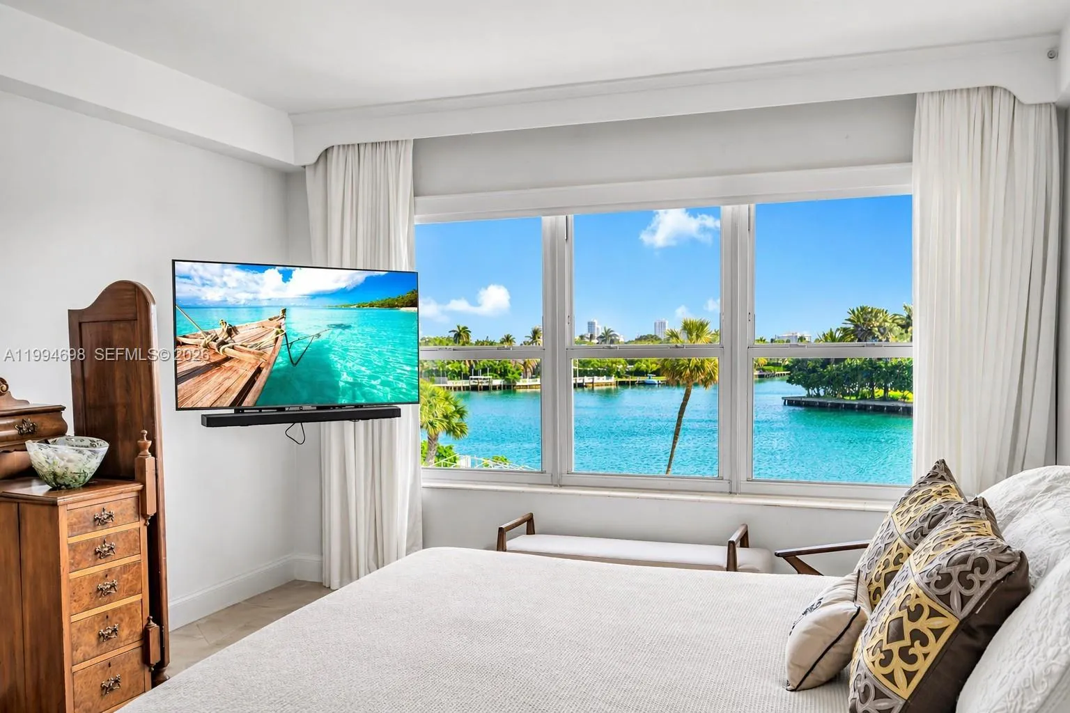 9102 W Bay Harbor Dr 3-c, Bay Harbor Islands, Flor, Bay Harbor Islands, Florida 33154, 1 Bedroom Bedrooms, ,1 BathroomBathrooms,Residential,For Sale,9102 W Bay Harbor Dr 3-c, Bay Harbor Islands, Flor,A11994698