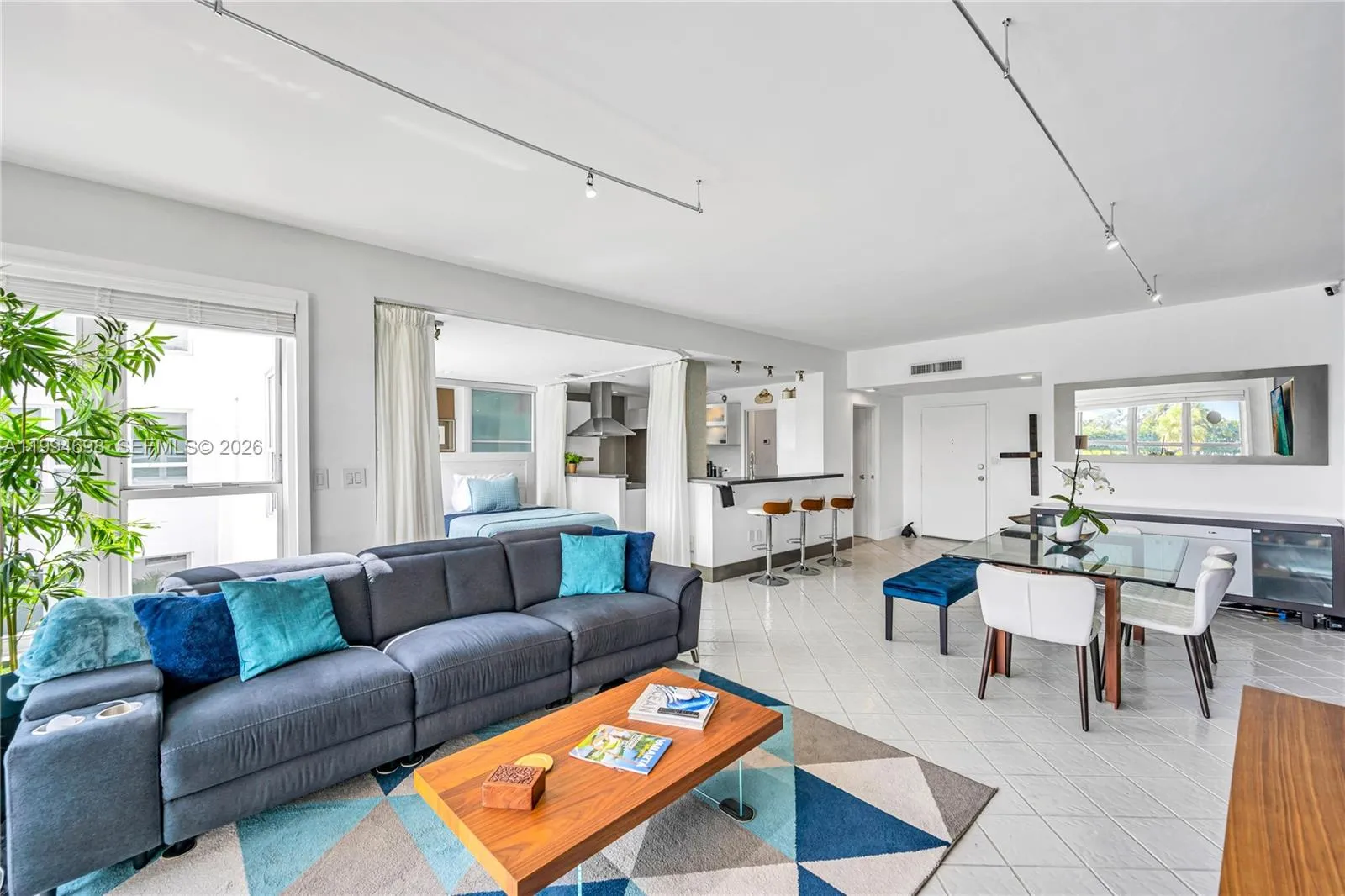 9102 W Bay Harbor Dr 3-c, Bay Harbor Islands, Flor, Bay Harbor Islands, Florida 33154, 1 Bedroom Bedrooms, ,1 BathroomBathrooms,Residential,For Sale,9102 W Bay Harbor Dr 3-c, Bay Harbor Islands, Flor,A11994698