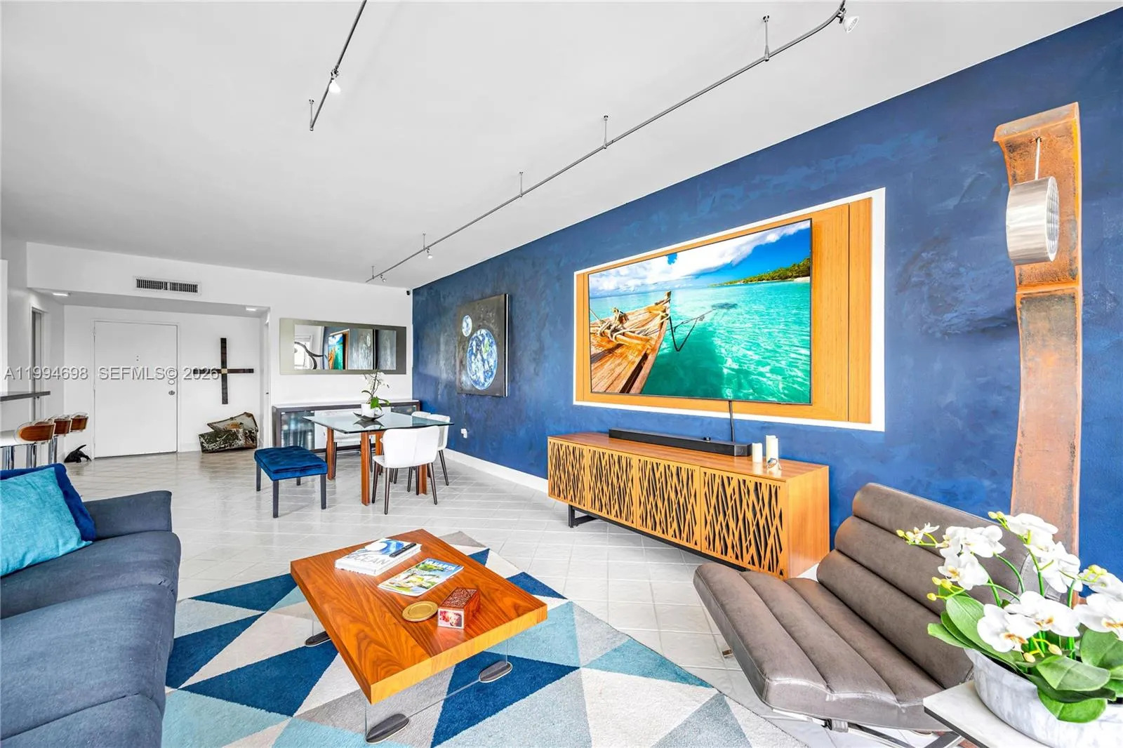 9102 W Bay Harbor Dr 3-c, Bay Harbor Islands, Flor, Bay Harbor Islands, Florida 33154, 1 Bedroom Bedrooms, ,1 BathroomBathrooms,Residential,For Sale,9102 W Bay Harbor Dr 3-c, Bay Harbor Islands, Flor,A11994698