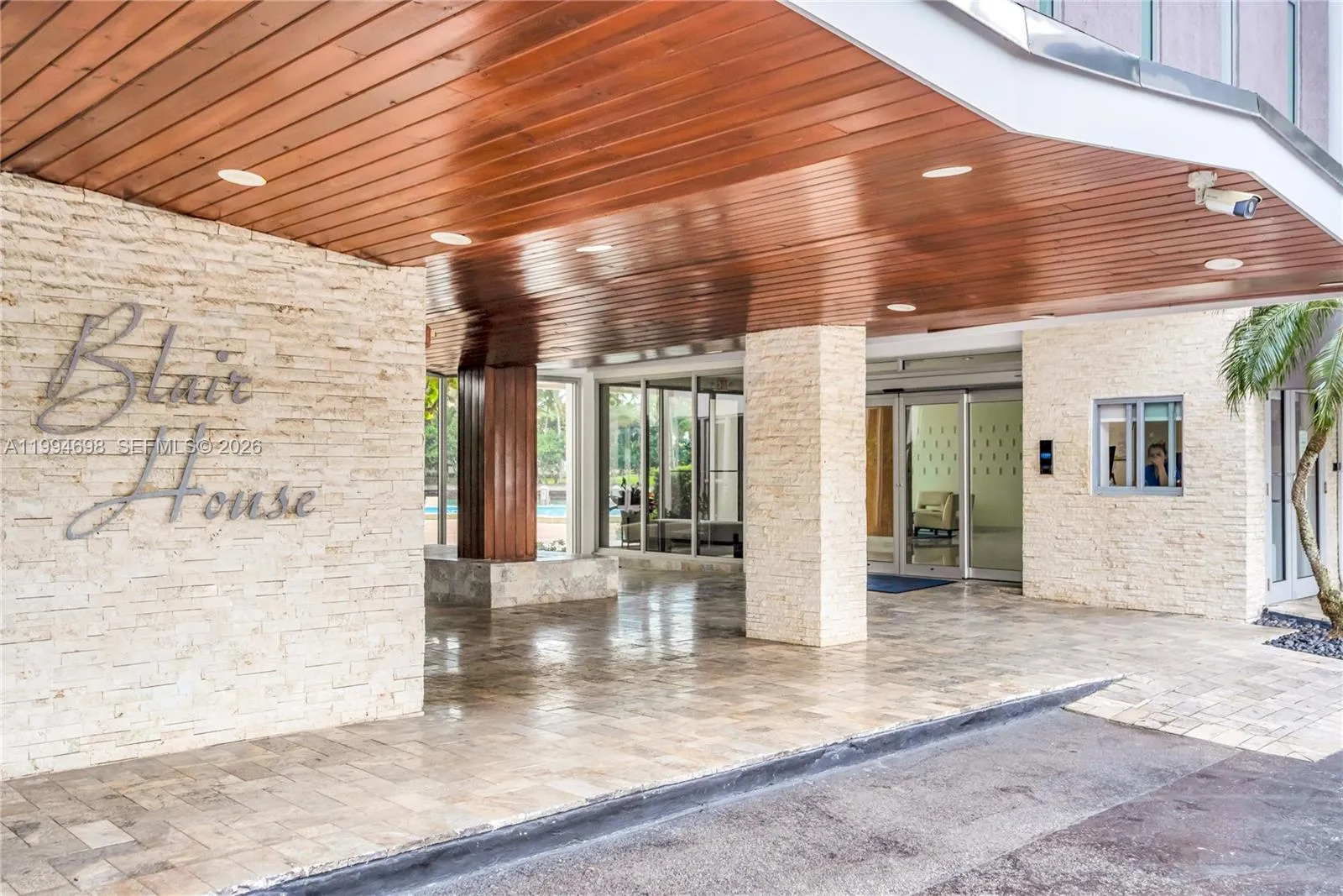 9102 W Bay Harbor Dr 3-c, Bay Harbor Islands, Flor, Bay Harbor Islands, Florida 33154, 1 Bedroom Bedrooms, ,1 BathroomBathrooms,Residential,For Sale,9102 W Bay Harbor Dr 3-c, Bay Harbor Islands, Flor,A11994698