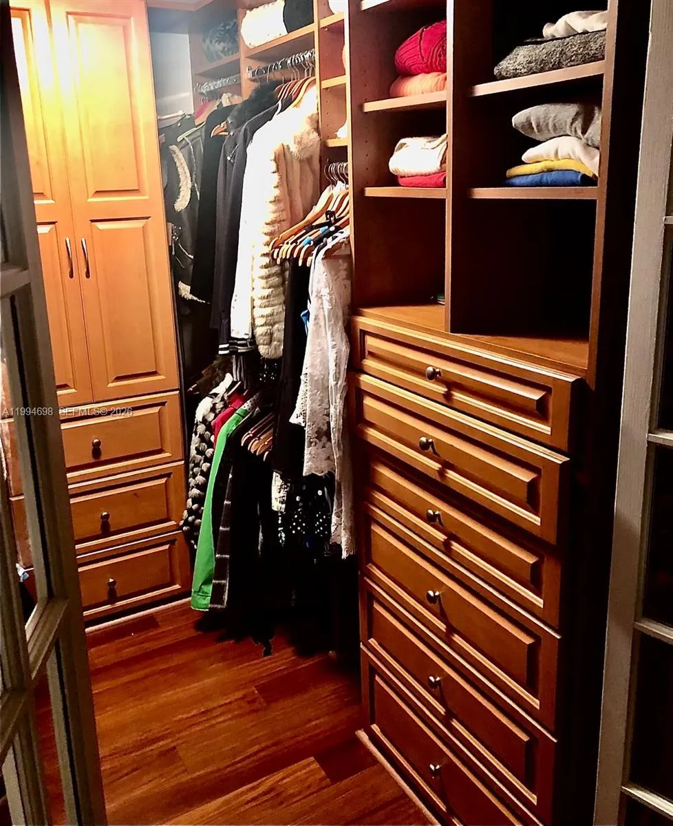 9102 W Bay Harbor Dr 3-c, Bay Harbor Islands, Flor, Bay Harbor Islands, Florida 33154, 1 Bedroom Bedrooms, ,1 BathroomBathrooms,Residential,For Sale,9102 W Bay Harbor Dr 3-c, Bay Harbor Islands, Flor,A11994698