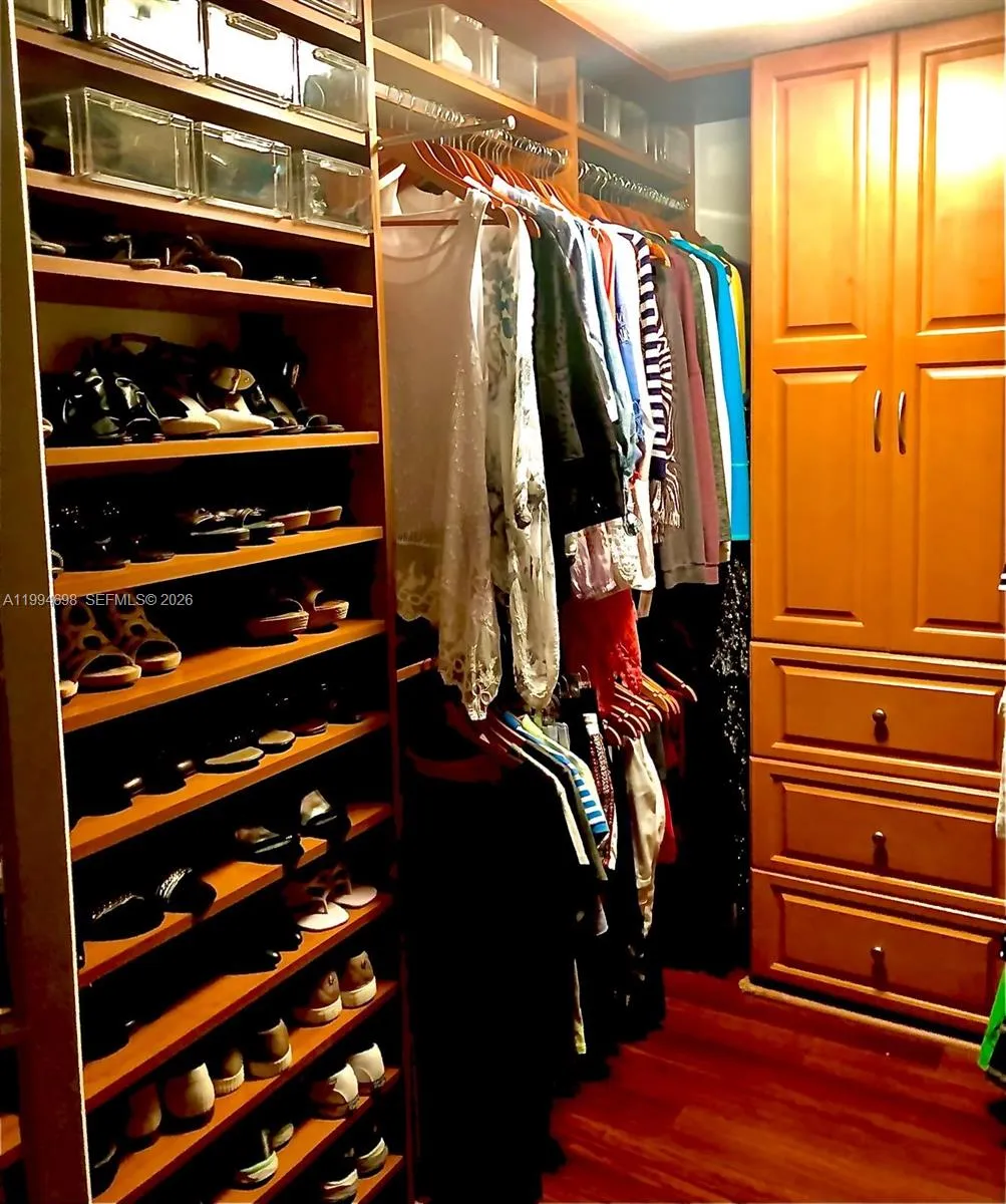 9102 W Bay Harbor Dr 3-c, Bay Harbor Islands, Flor, Bay Harbor Islands, Florida 33154, 1 Bedroom Bedrooms, ,1 BathroomBathrooms,Residential,For Sale,9102 W Bay Harbor Dr 3-c, Bay Harbor Islands, Flor,A11994698