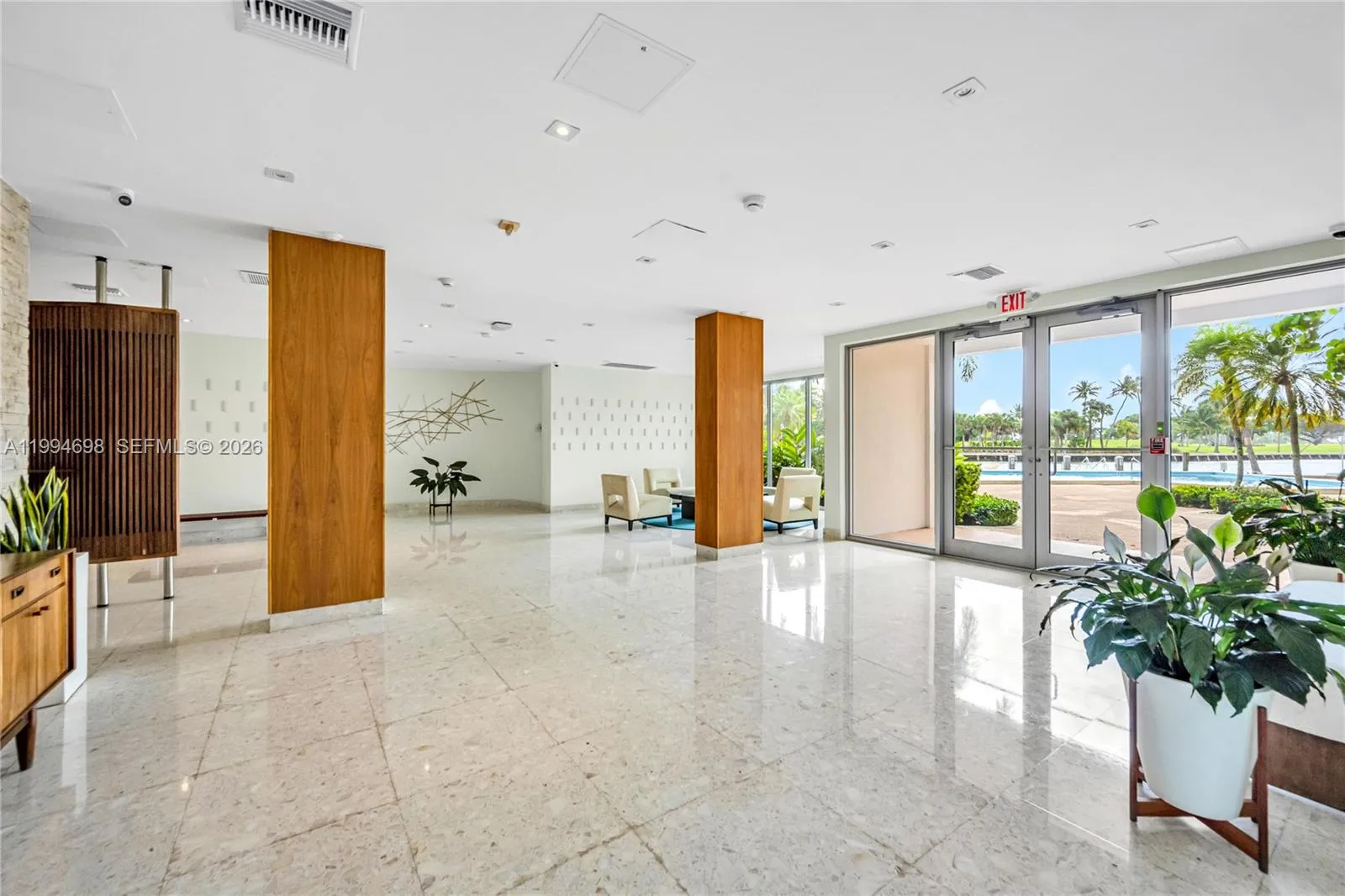 9102 W Bay Harbor Dr 3-c, Bay Harbor Islands, Flor, Bay Harbor Islands, Florida 33154, 1 Bedroom Bedrooms, ,1 BathroomBathrooms,Residential,For Sale,9102 W Bay Harbor Dr 3-c, Bay Harbor Islands, Flor,A11994698