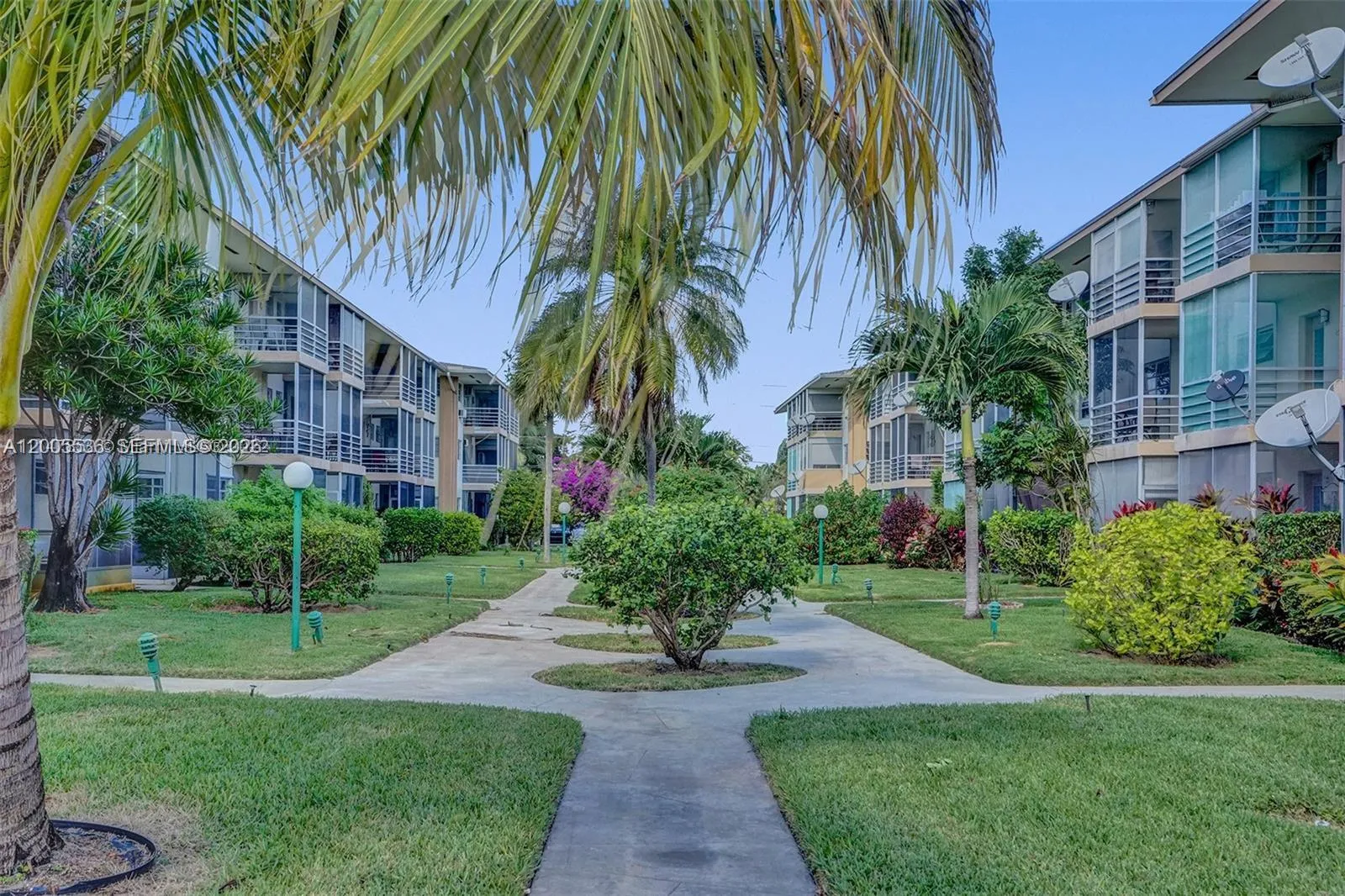 16701 Ne 13th Ave 102, Miami, Florida 33162, Miami, Florida 33162, 1 Bedroom Bedrooms, ,1 BathroomBathrooms,Residential,For Sale,16701 Ne 13th Ave 102, Miami, Florida 33162,A12005536