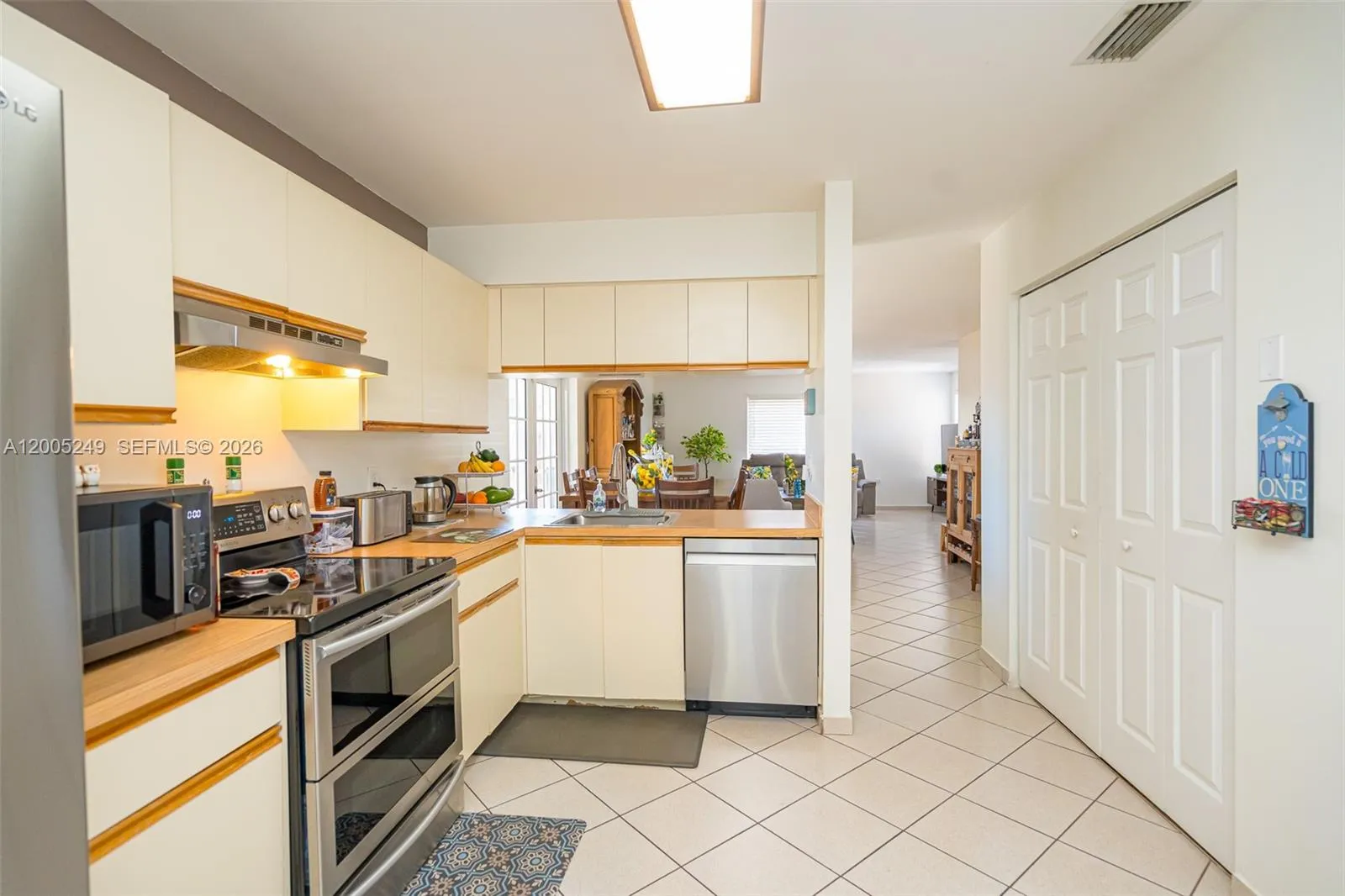 9786 Sw 222nd Ter, Cutler Bay, Florida 33190, Cutler Bay, Florida 33190, 3 Bedrooms Bedrooms, ,2 BathroomsBathrooms,Residential,For Sale,9786 Sw 222nd Ter, Cutler Bay, Florida 33190,A12005249