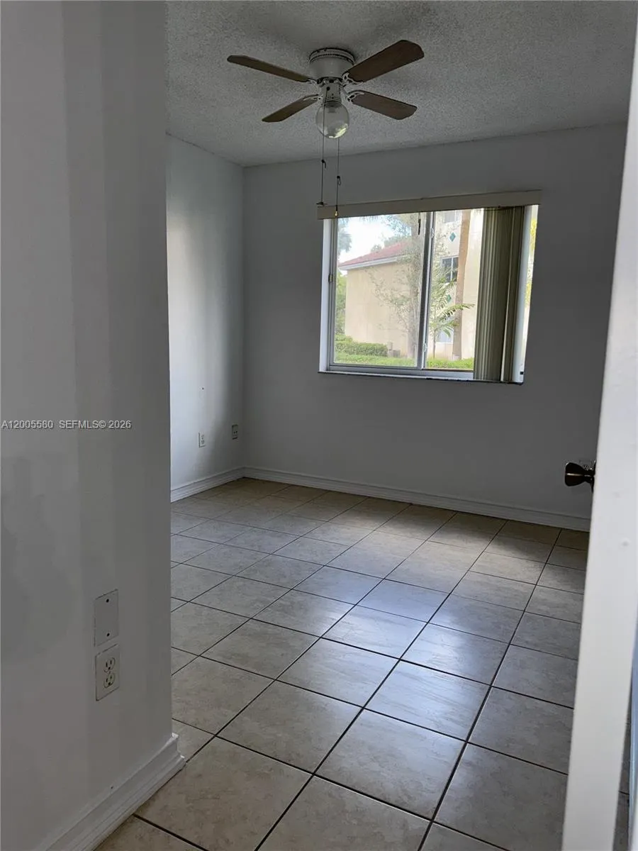 Hollywood, Florida 33021, 2 Bedrooms Bedrooms, ,2 BathroomsBathrooms,Residential,For Sale,A12005580