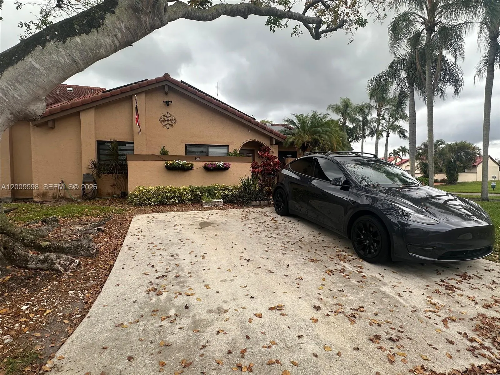 6633 Nw 178th Ter, Hialeah, Florida 33015, Hialeah, Florida 33015, 3 Bedrooms Bedrooms, ,2 BathroomsBathrooms,Residential,For Sale,6633 Nw 178th Ter, Hialeah, Florida 33015,A12005598