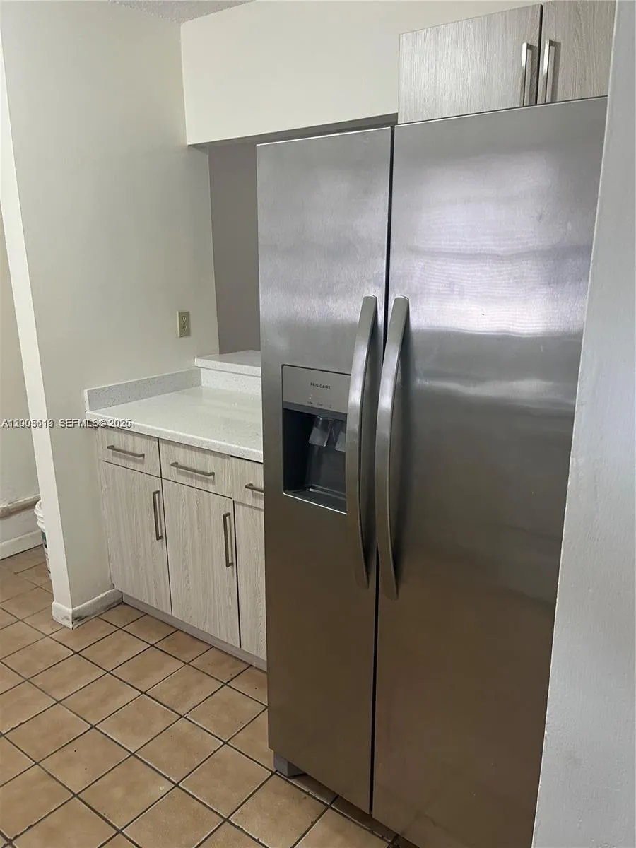 2255 W 55th St 2, Hialeah, Florida 33016, Hialeah, Florida 33016, 2 Bedrooms Bedrooms, ,1 BathroomBathrooms,Residential Lease,For Rent,2255 W 55th St 2, Hialeah, Florida 33016,A12005619