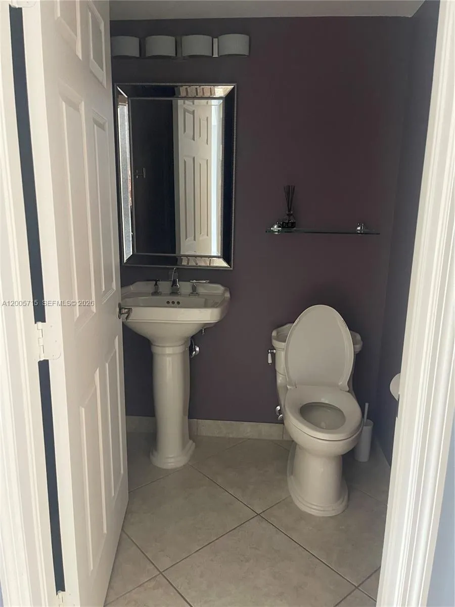 2155 Anchor Ct 2003, Dania Beach, Florida 33312, Fort Lauderdale, Florida 33312, 3 Bedrooms Bedrooms, ,2 BathroomsBathrooms,Residential Lease,For Rent,2155 Anchor Ct 2003, Dania Beach, Florida 33312,A12005715