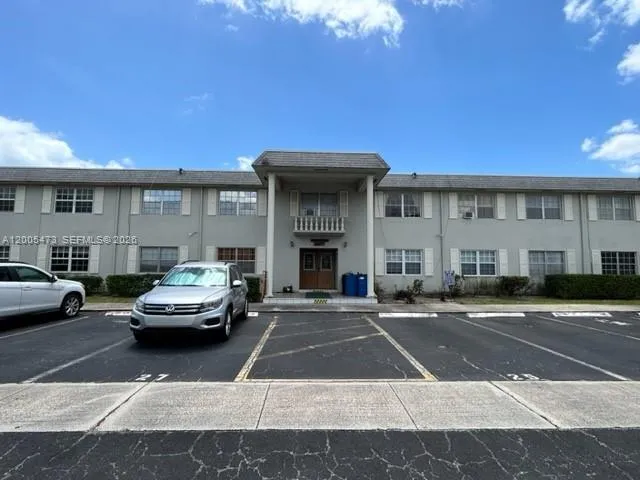 1520 Mckinley St 206e, Hollywood, Florida 33020, Hollywood, Florida 33020, 1 Bedroom Bedrooms, ,1 BathroomBathrooms,Residential,For Sale,1520 Mckinley St 206e, Hollywood, Florida 33020,A12005473