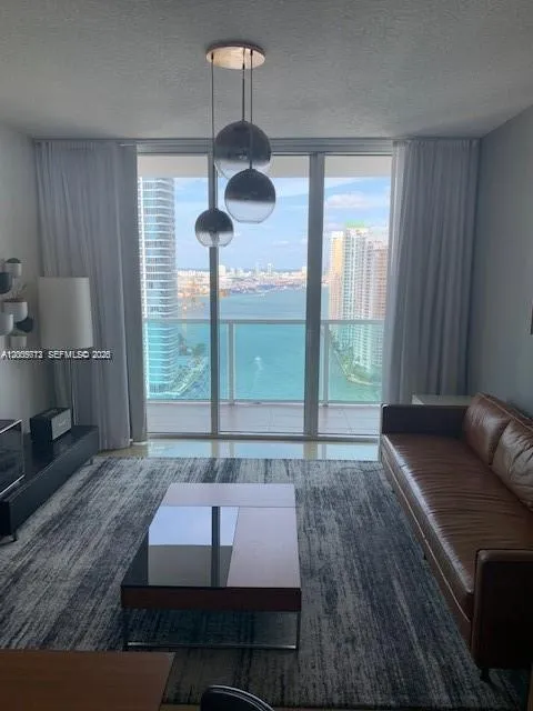 31 Se 5th St 3512, Miami, Florida 33131, Miami, Florida 33131, 3 Bedrooms Bedrooms, ,2 BathroomsBathrooms,Residential Lease,For Rent,31 Se 5th St 3512, Miami, Florida 33131,A12005772