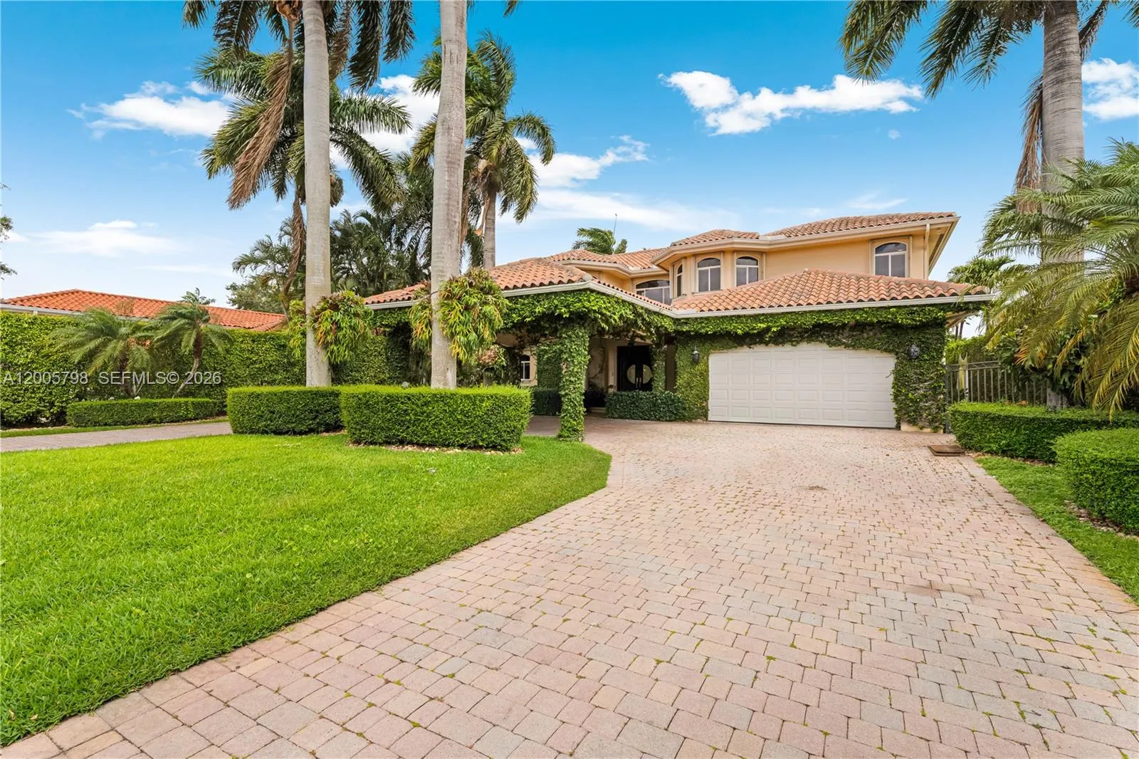 11071 Sw 28th St, Miami, Florida 33165, Miami, Florida 33165, 4 Bedrooms Bedrooms, ,4 BathroomsBathrooms,Residential,For Sale,11071 Sw 28th St, Miami, Florida 33165,A12005798