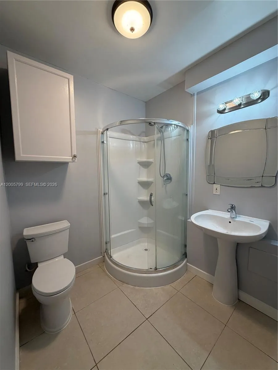 115 Ne 14th Ave 2, Fort Lauderdale, Florida 33301, Fort Lauderdale, Florida 33301, ,1 BathroomBathrooms,Residential Lease,For Rent,115 Ne 14th Ave 2, Fort Lauderdale, Florida 33301,A12005799