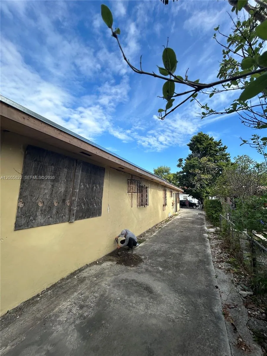 1780 Nw 15th St, Miami, Florida 33125, Miami, Florida 33125, ,Residential Income,For Sale,1780 Nw 15th St, Miami, Florida 33125,A12005822