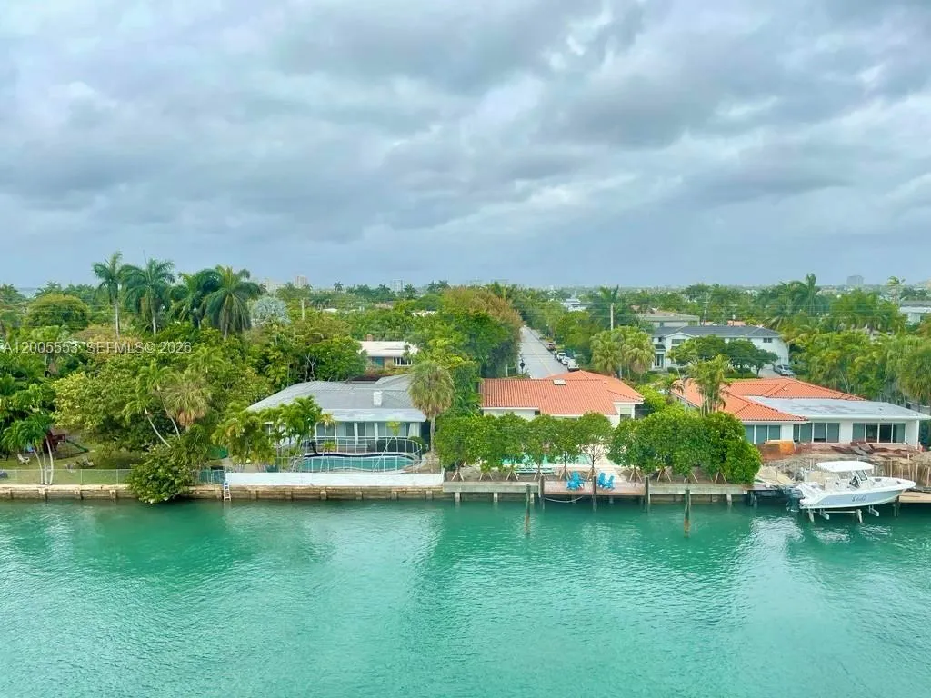 9800 W Bay Harbor Dr 603, Bay Harbor Islands, Flor, Bay Harbor Islands, Florida 33154, 2 Bedrooms Bedrooms, ,2 BathroomsBathrooms,Residential Lease,For Rent,9800 W Bay Harbor Dr 603, Bay Harbor Islands, Flor,A12005553