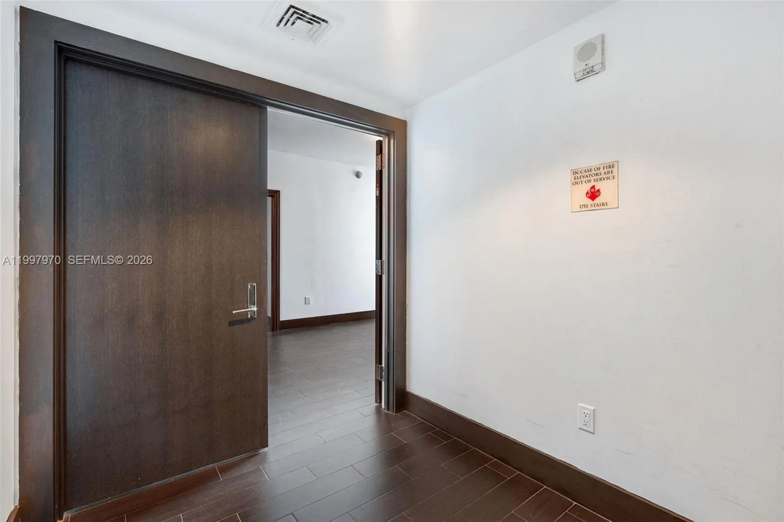 900 Biscayne Blvd 3502, Miami, Florida 33132, Miami, Florida 33132, 2 Bedrooms Bedrooms, ,3 BathroomsBathrooms,Residential,For Sale,900 Biscayne Blvd 3502, Miami, Florida 33132,A11997970