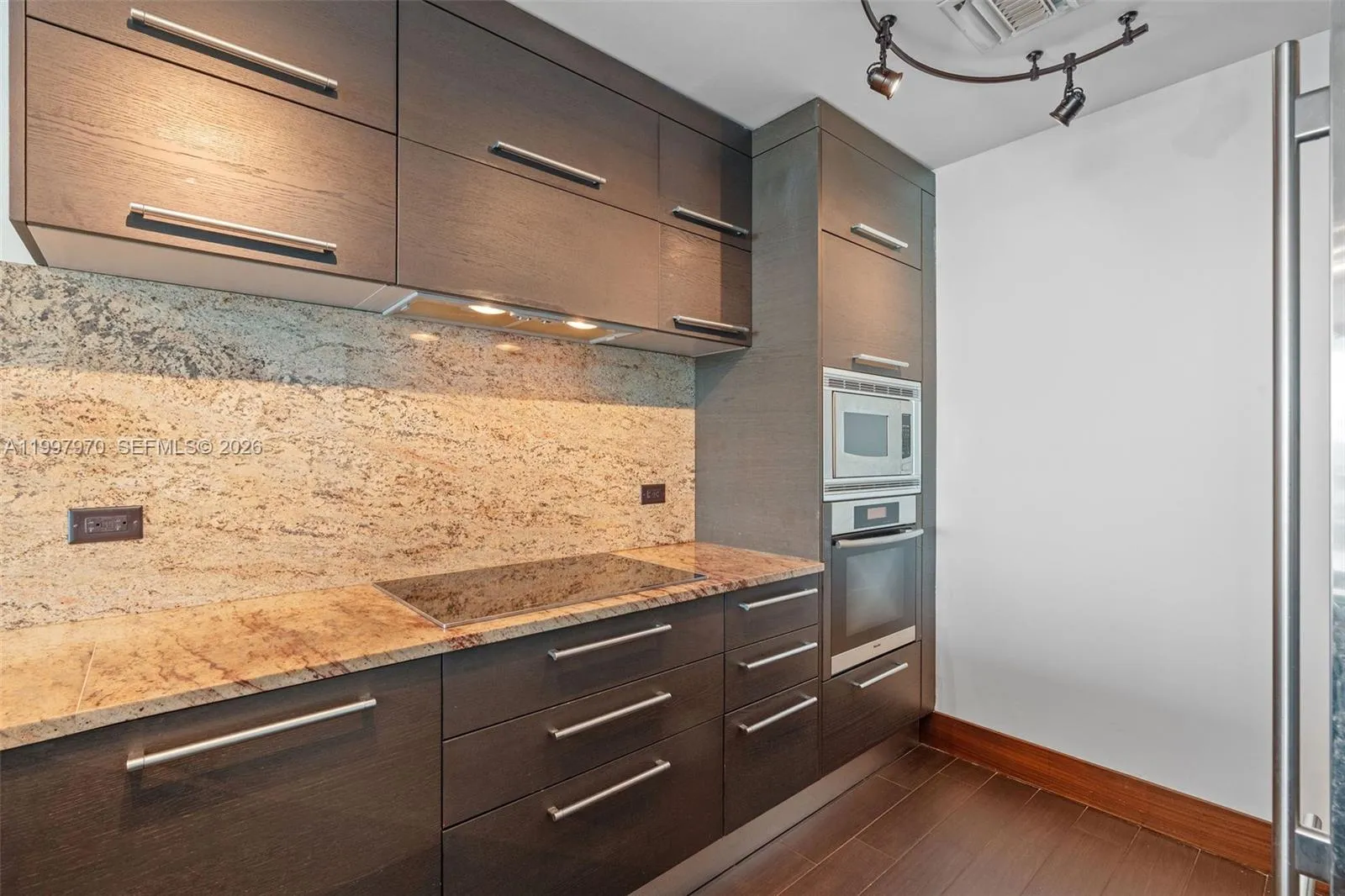 900 Biscayne Blvd 3502, Miami, Florida 33132, Miami, Florida 33132, 2 Bedrooms Bedrooms, ,3 BathroomsBathrooms,Residential,For Sale,900 Biscayne Blvd 3502, Miami, Florida 33132,A11997970