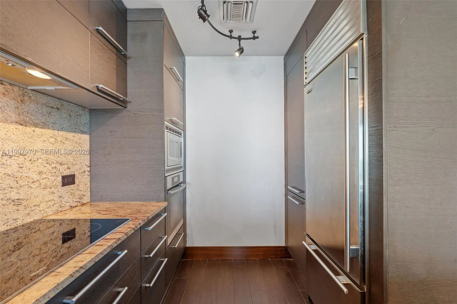 900 Biscayne Blvd 3502, Miami, Florida 33132, Miami, Florida 33132, 2 Bedrooms Bedrooms, ,3 BathroomsBathrooms,Residential,For Sale,900 Biscayne Blvd 3502, Miami, Florida 33132,A11997970