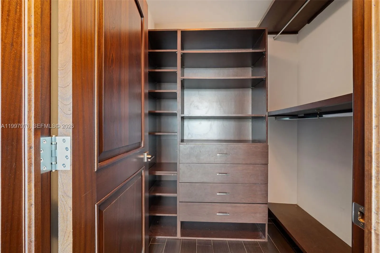 900 Biscayne Blvd 3502, Miami, Florida 33132, Miami, Florida 33132, 2 Bedrooms Bedrooms, ,3 BathroomsBathrooms,Residential,For Sale,900 Biscayne Blvd 3502, Miami, Florida 33132,A11997970