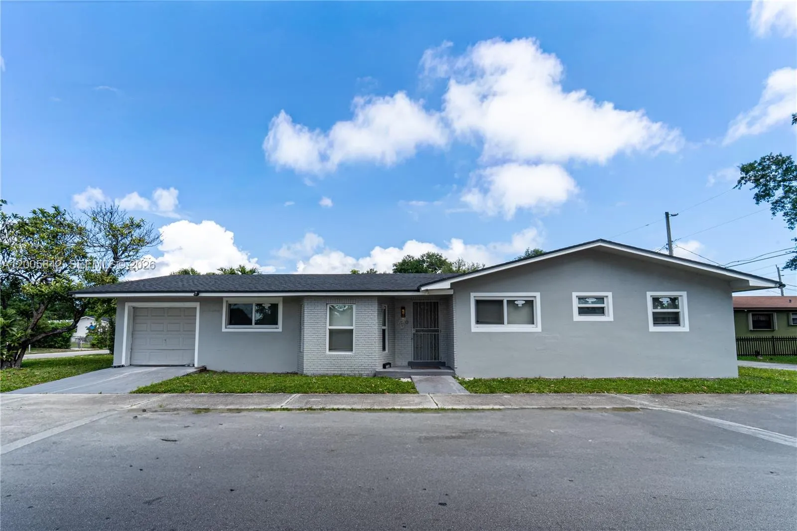 2260 Charleston St, Hollywood, Florida 33020, Hollywood, Florida 33020, 3 Bedrooms Bedrooms, ,2 BathroomsBathrooms,Residential,For Sale,2260 Charleston St, Hollywood, Florida 33020,A12005842