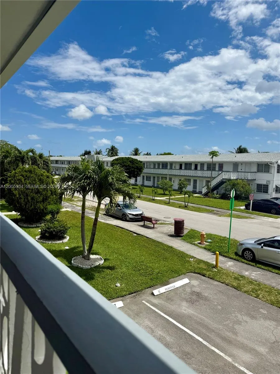 11 Ne 204th St 23, Miami Gardens, Florida 33179, Miami Gardens, Florida 33179, 1 Bedroom Bedrooms, ,1 BathroomBathrooms,Residential,For Sale,11 Ne 204th St 23, Miami Gardens, Florida 33179,A12005934