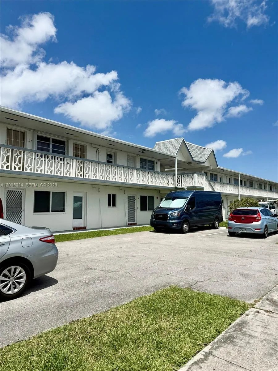 11 Ne 204th St 23, Miami Gardens, Florida 33179, Miami Gardens, Florida 33179, 1 Bedroom Bedrooms, ,1 BathroomBathrooms,Residential,For Sale,11 Ne 204th St 23, Miami Gardens, Florida 33179,A12005934