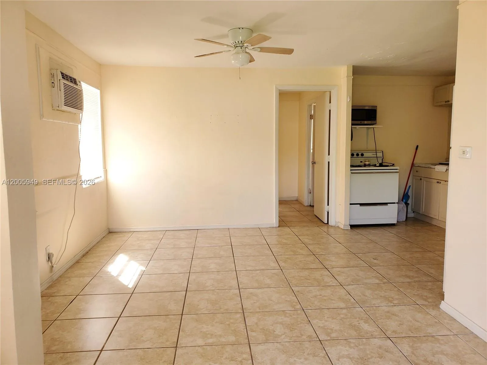 2114 Mckinley St Rear A, Hollywood, Florida 33020, Hollywood, Florida 33020, 1 Bedroom Bedrooms, ,1 BathroomBathrooms,Residential Lease,For Rent,2114 Mckinley St Rear A, Hollywood, Florida 33020,A12005949