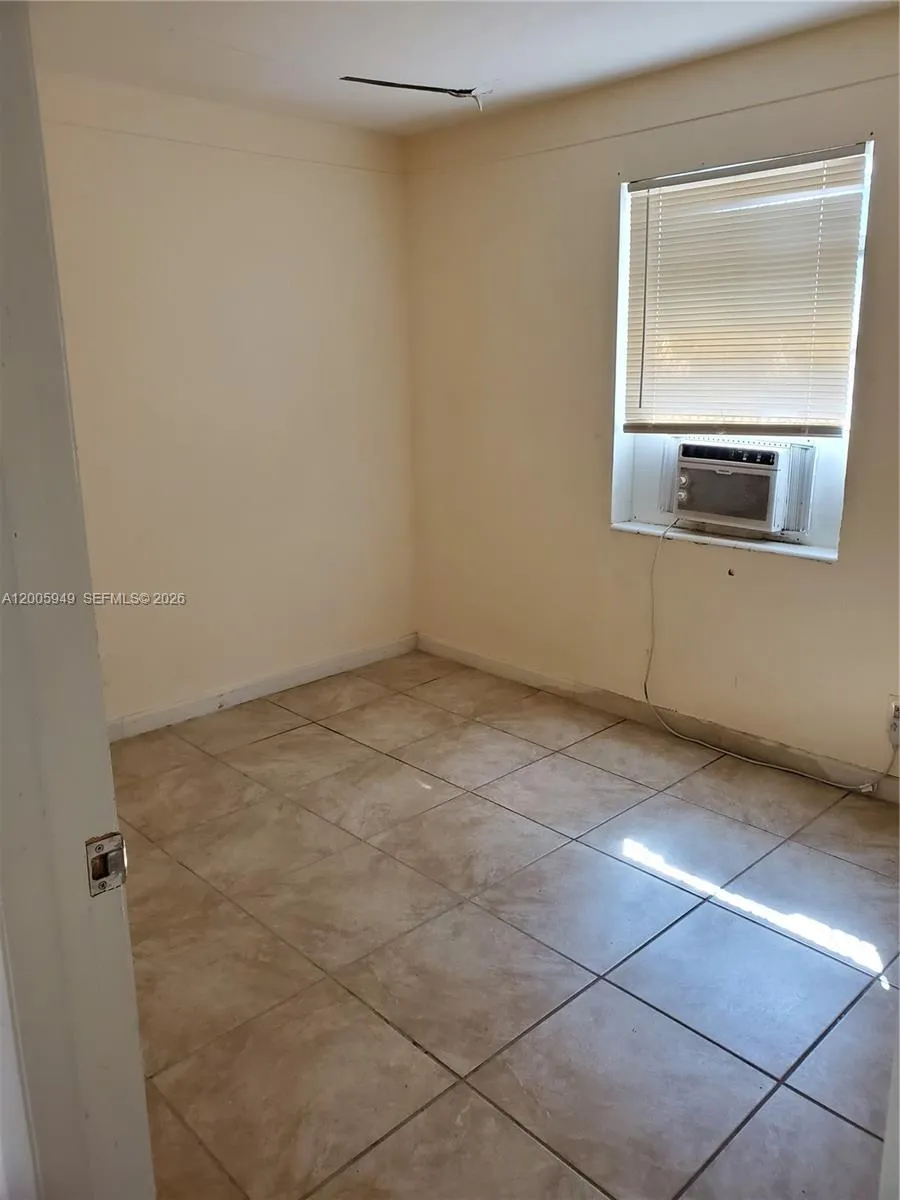 2114 Mckinley St Rear A, Hollywood, Florida 33020, Hollywood, Florida 33020, 1 Bedroom Bedrooms, ,1 BathroomBathrooms,Residential Lease,For Rent,2114 Mckinley St Rear A, Hollywood, Florida 33020,A12005949