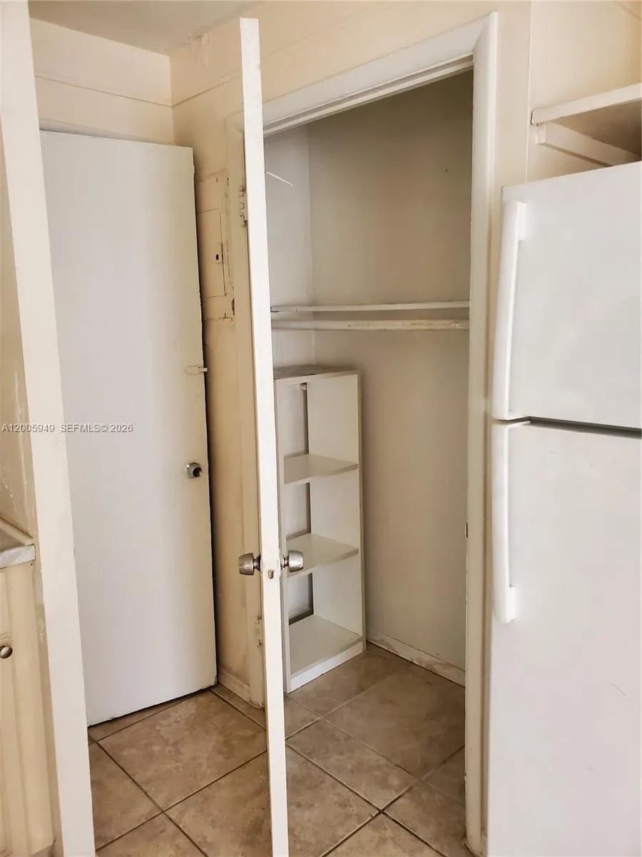 2114 Mckinley St Rear A, Hollywood, Florida 33020, Hollywood, Florida 33020, 1 Bedroom Bedrooms, ,1 BathroomBathrooms,Residential Lease,For Rent,2114 Mckinley St Rear A, Hollywood, Florida 33020,A12005949