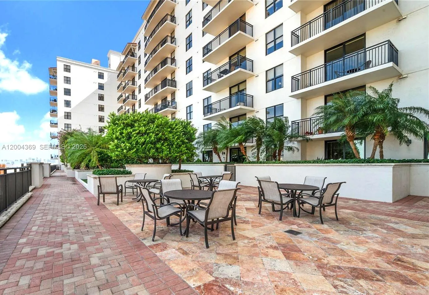 888 S Douglas Rd 1512, Coral Gables, Florida 33134, Coral Gables, Florida 33134, 1 Bedroom Bedrooms, ,1 BathroomBathrooms,Residential,For Sale,888 S Douglas Rd 1512, Coral Gables, Florida 33134,A12004369
