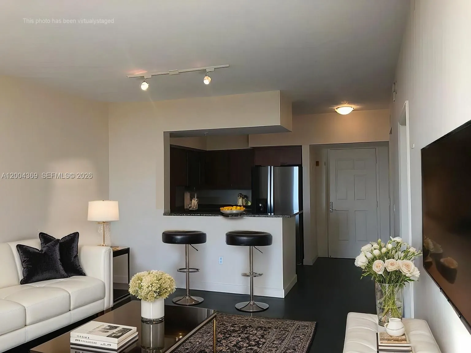 888 S Douglas Rd 1512, Coral Gables, Florida 33134, Coral Gables, Florida 33134, 1 Bedroom Bedrooms, ,1 BathroomBathrooms,Residential,For Sale,888 S Douglas Rd 1512, Coral Gables, Florida 33134,A12004369