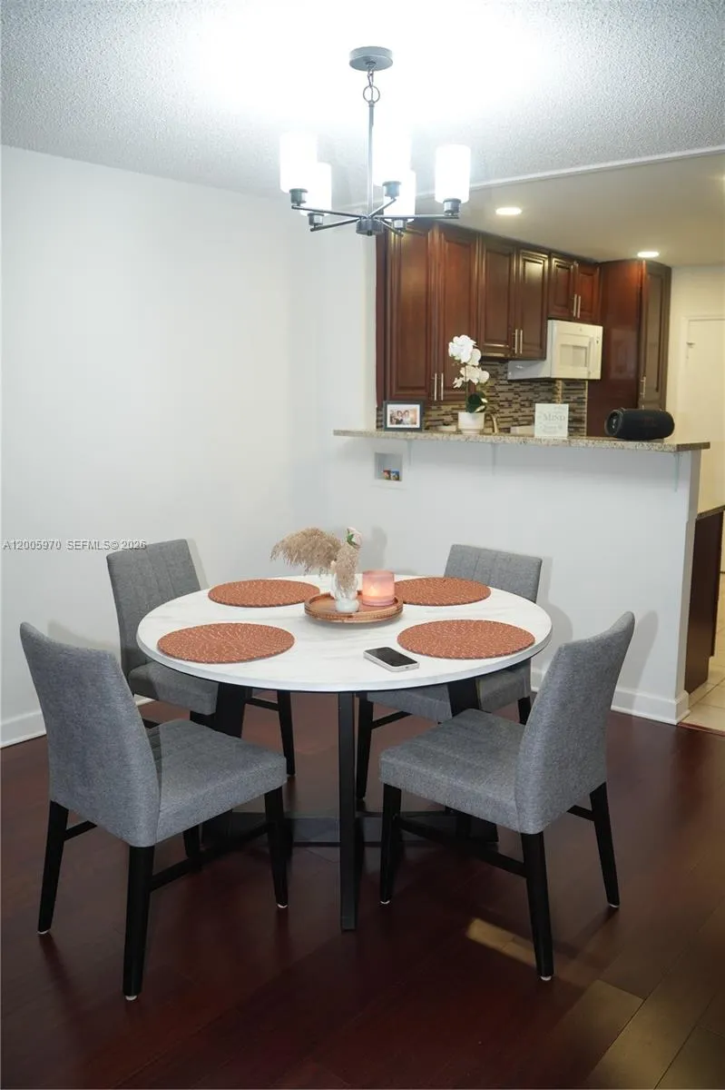 6001 N Falls Cir Dr 203, Lauderhill, Florida 33319, Lauderhill, Florida 33319, 2 Bedrooms Bedrooms, ,2 BathroomsBathrooms,Residential,For Sale,6001 N Falls Cir Dr 203, Lauderhill, Florida 33319,A12005970