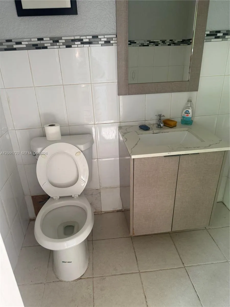 700 Palm Ave 702, Hialeah, Florida 33010, Hialeah, Florida 33010, ,Commercial Lease,For Rent,700 Palm Ave 702, Hialeah, Florida 33010,A12001722