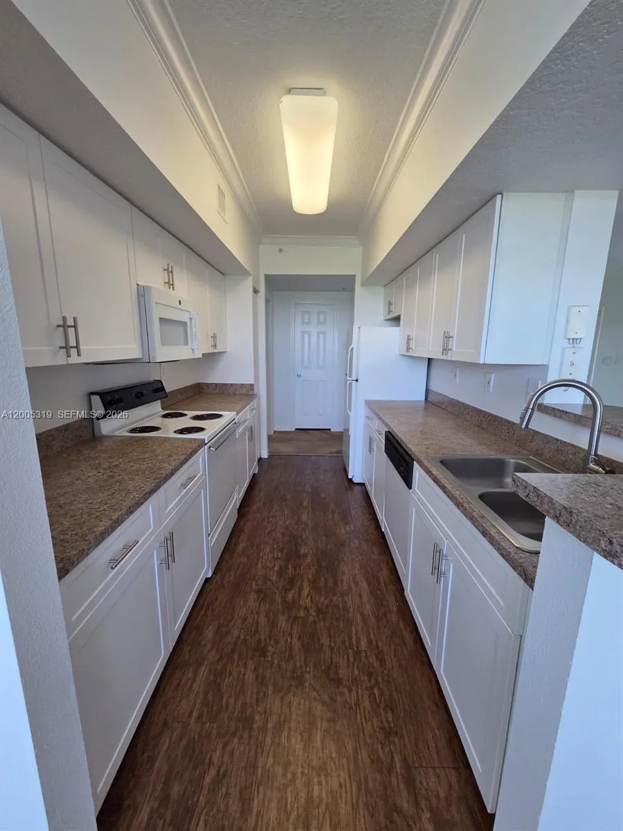 11730 Sw 2nd St 12208, Pembroke Pines, Florida 330, Pembroke Pines, Florida 33025, 2 Bedrooms Bedrooms, ,2 BathroomsBathrooms,Residential Lease,For Rent,11730 Sw 2nd St 12208, Pembroke Pines, Florida 330,A12005319