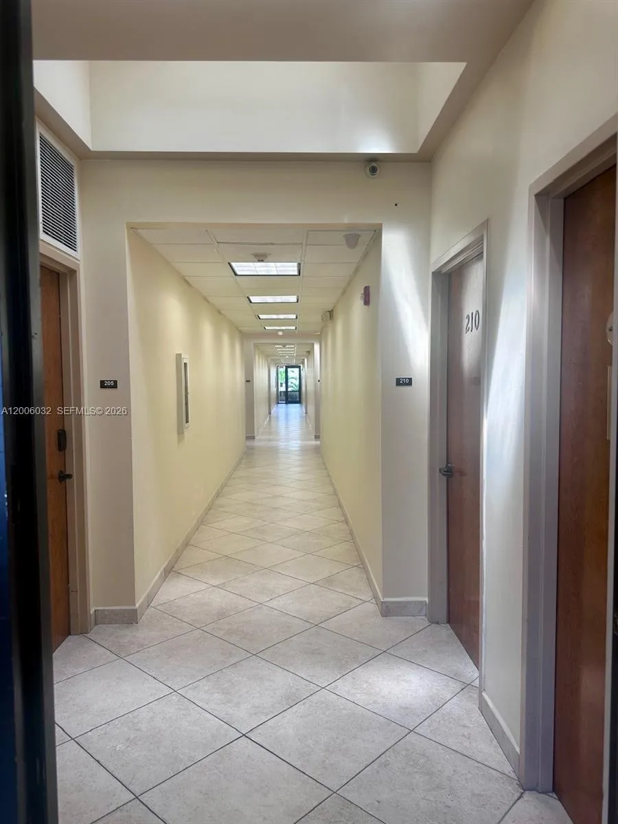 5455 Sw 8 St 215, Miami, Florida 33134, Miami, Florida 33134, ,Commercial Lease,For Rent,5455 Sw 8 St 215, Miami, Florida 33134,A12006032