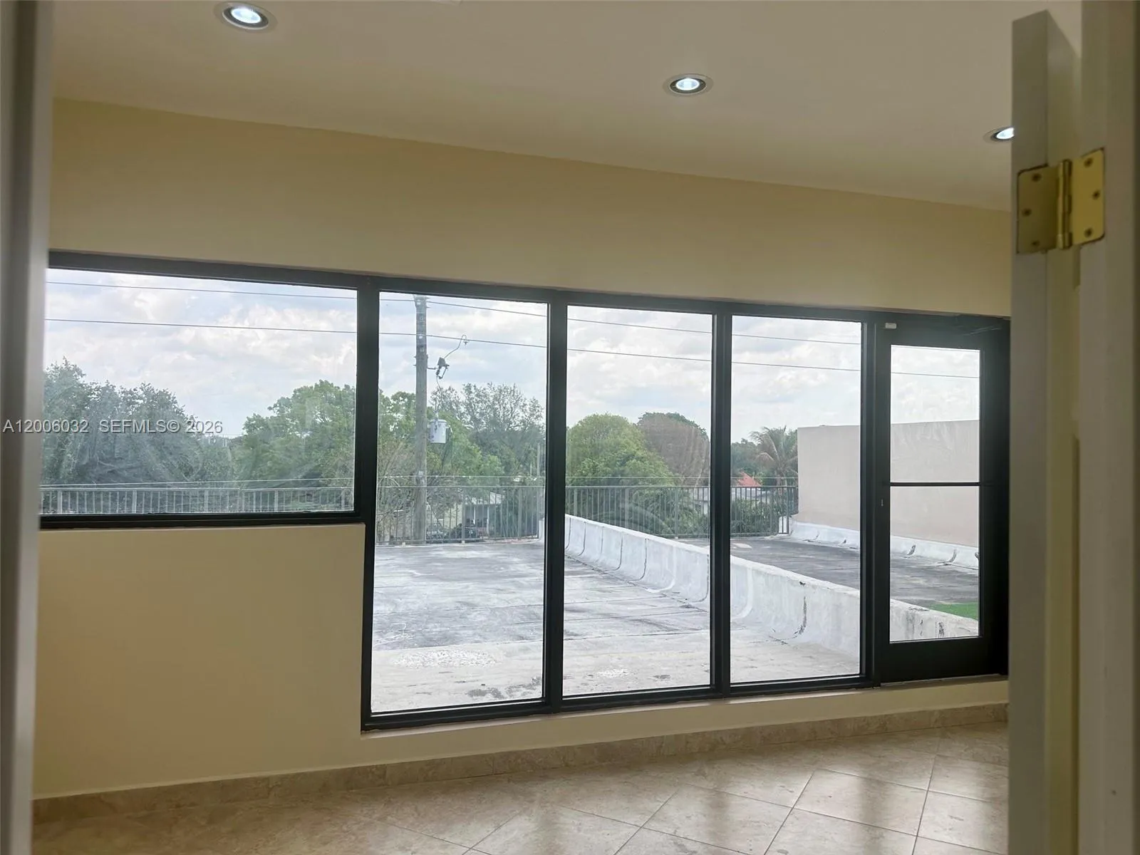 5455 Sw 8 St 215, Miami, Florida 33134, Miami, Florida 33134, ,Commercial Lease,For Rent,5455 Sw 8 St 215, Miami, Florida 33134,A12006032