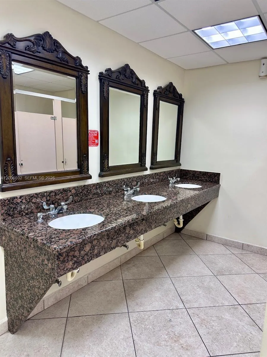 5455 Sw 8 St 215, Miami, Florida 33134, Miami, Florida 33134, ,Commercial Lease,For Rent,5455 Sw 8 St 215, Miami, Florida 33134,A12006032