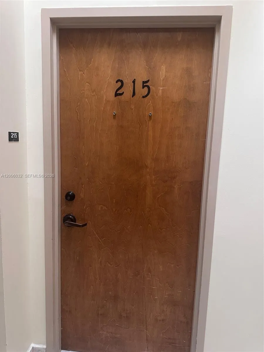 5455 Sw 8 St 215, Miami, Florida 33134, Miami, Florida 33134, ,Commercial Lease,For Rent,5455 Sw 8 St 215, Miami, Florida 33134,A12006032