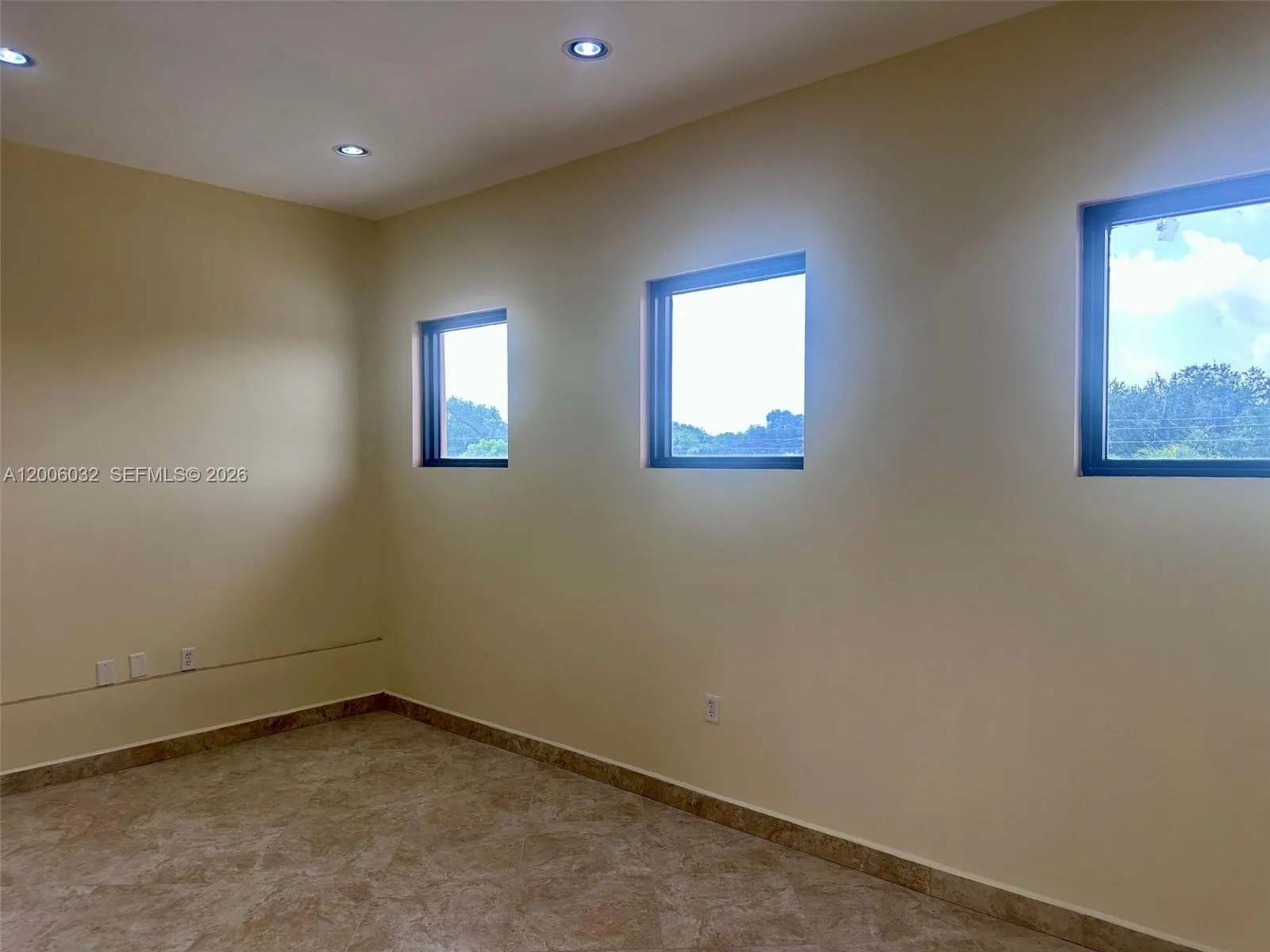 5455 Sw 8 St 215, Miami, Florida 33134, Miami, Florida 33134, ,Commercial Lease,For Rent,5455 Sw 8 St 215, Miami, Florida 33134,A12006032