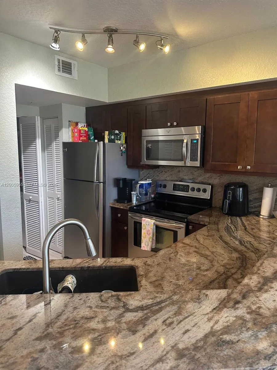 6920 W Sample Rd 6920, Coral Springs, Florida 3306, Coral Springs, Florida 33067, 3 Bedrooms Bedrooms, ,2 BathroomsBathrooms,Residential Lease,For Rent,6920 W Sample Rd 6920, Coral Springs, Florida 3306,A12005955