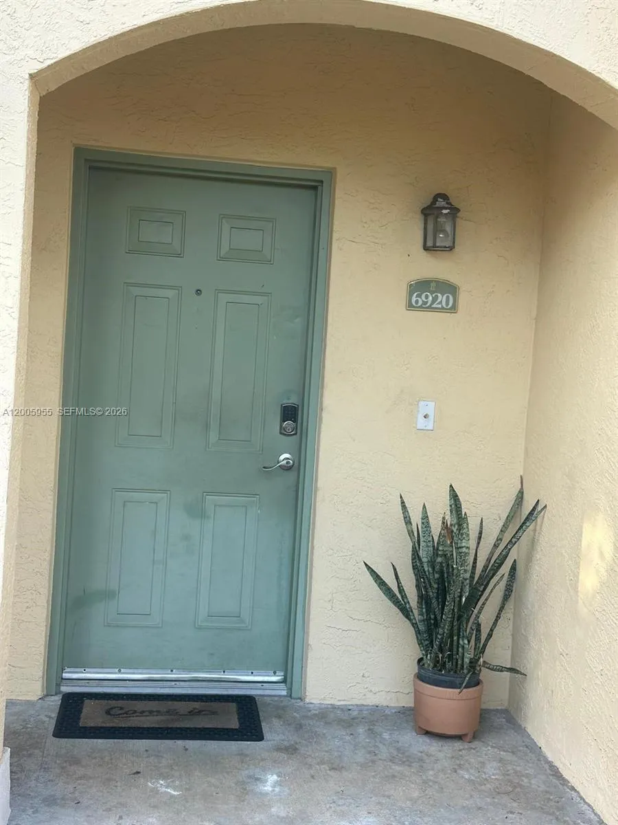 6920 W Sample Rd 6920, Coral Springs, Florida 3306, Coral Springs, Florida 33067, 3 Bedrooms Bedrooms, ,2 BathroomsBathrooms,Residential Lease,For Rent,6920 W Sample Rd 6920, Coral Springs, Florida 3306,A12005955