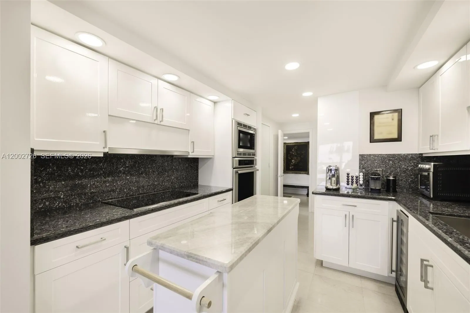 2 Grove Isle Dr B1109, Coconut Grove, Florida 3313, Coconut Grove, Florida 33133, 3 Bedrooms Bedrooms, ,2 BathroomsBathrooms,Residential,For Sale,2 Grove Isle Dr B1109, Coconut Grove, Florida 3313,A12002726