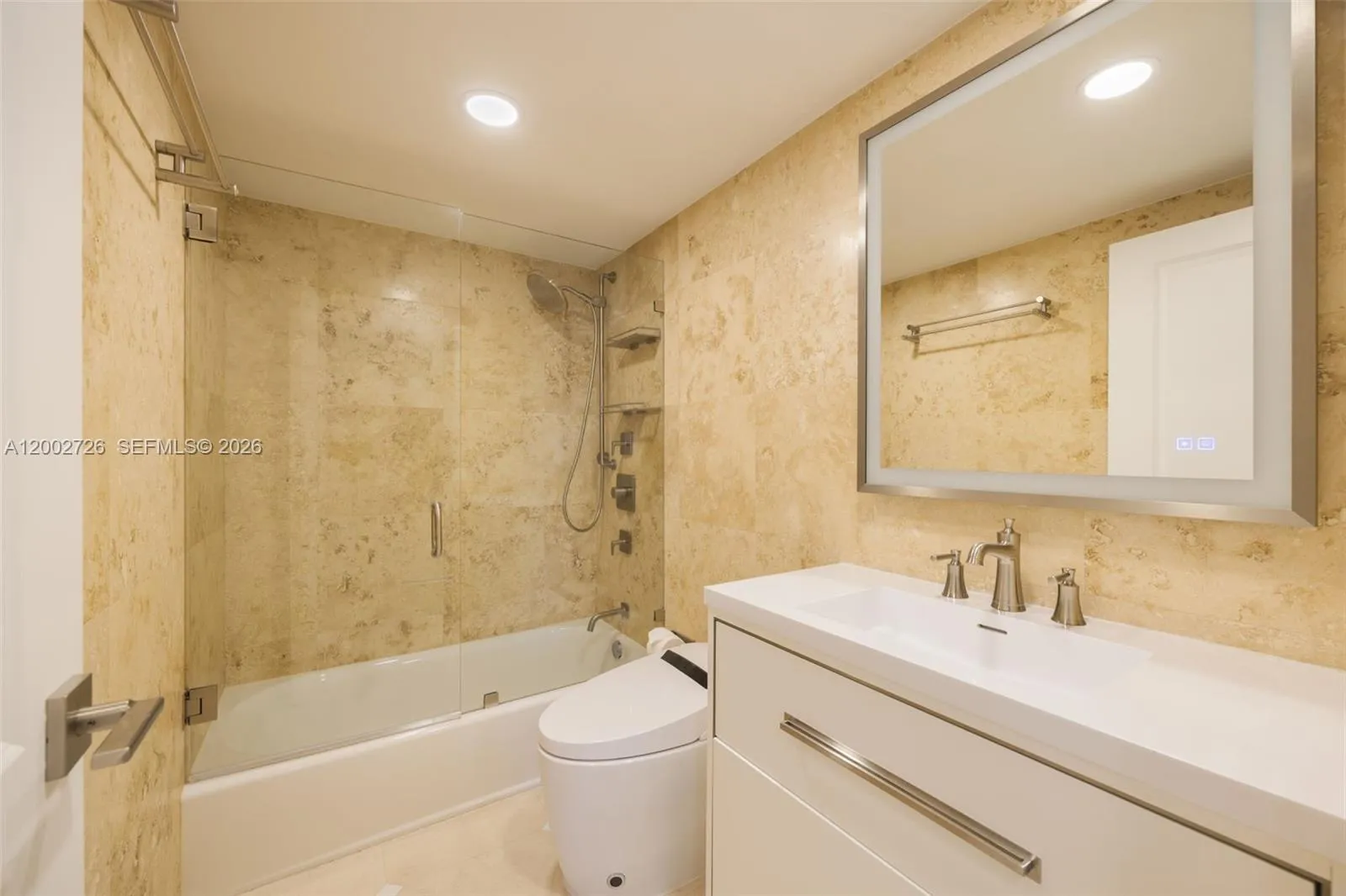 2 Grove Isle Dr B1109, Coconut Grove, Florida 3313, Coconut Grove, Florida 33133, 3 Bedrooms Bedrooms, ,2 BathroomsBathrooms,Residential,For Sale,2 Grove Isle Dr B1109, Coconut Grove, Florida 3313,A12002726