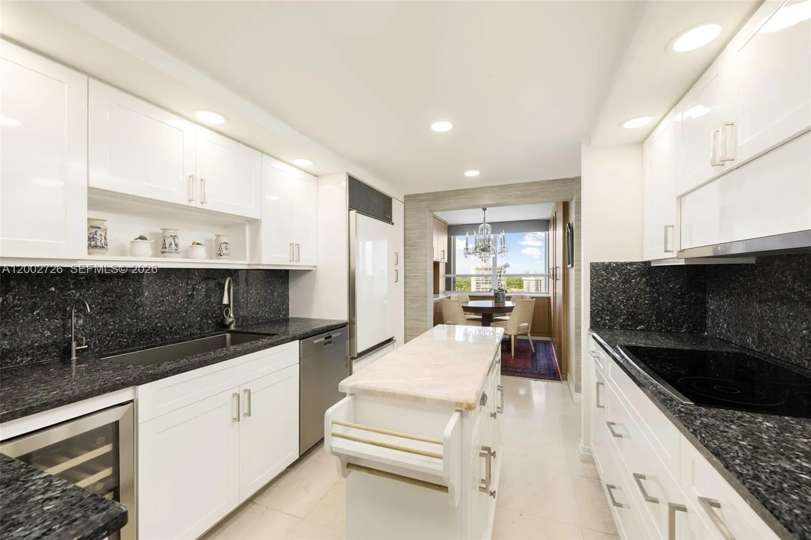 2 Grove Isle Dr B1109, Coconut Grove, Florida 3313, Coconut Grove, Florida 33133, 3 Bedrooms Bedrooms, ,2 BathroomsBathrooms,Residential,For Sale,2 Grove Isle Dr B1109, Coconut Grove, Florida 3313,A12002726