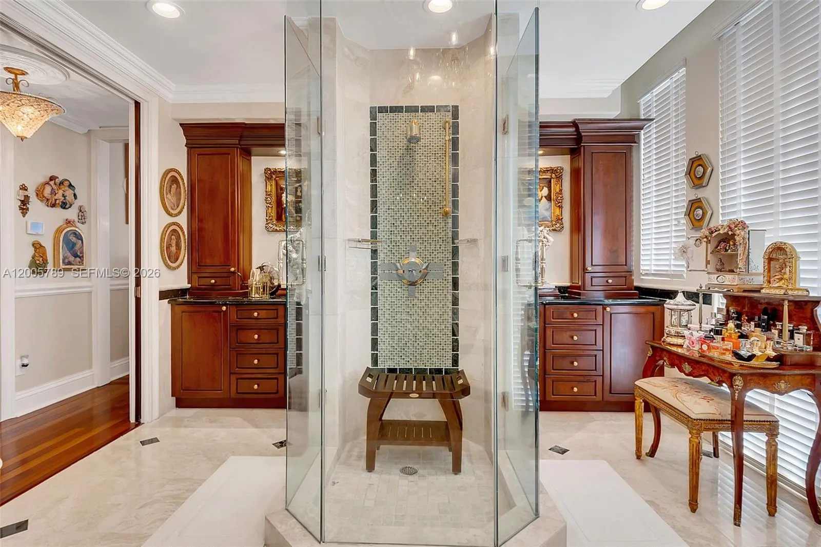 600 Coral Way 5, Coral Gables, Florida 33134, Coral Gables, Florida 33134, 3 Bedrooms Bedrooms, ,3 BathroomsBathrooms,Residential,For Sale,600 Coral Way 5, Coral Gables, Florida 33134,A12005789