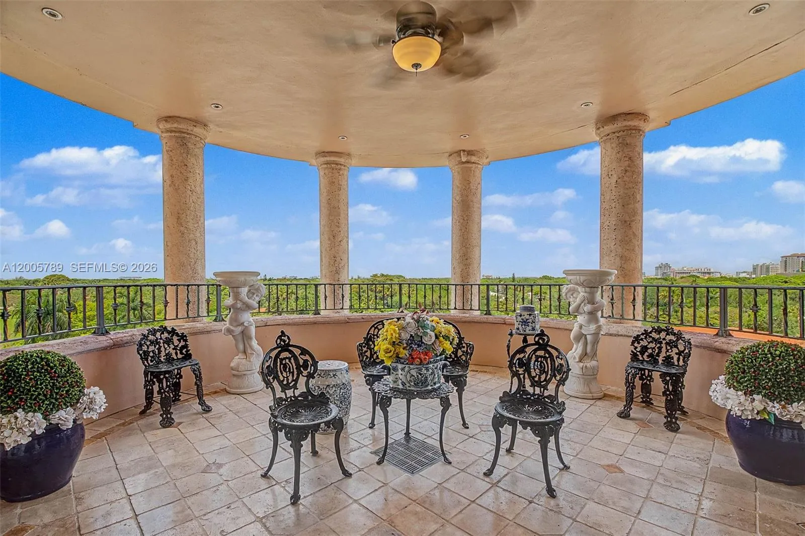 600 Coral Way 5, Coral Gables, Florida 33134, Coral Gables, Florida 33134, 3 Bedrooms Bedrooms, ,3 BathroomsBathrooms,Residential,For Sale,600 Coral Way 5, Coral Gables, Florida 33134,A12005789